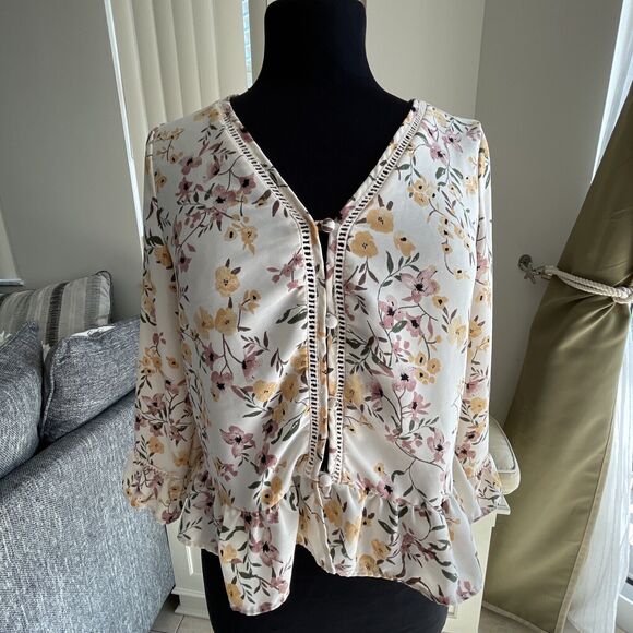 Sienna Sky Tops - Sienna Sky Women's Size S Floral Blouse Lightweight Ruffle Top